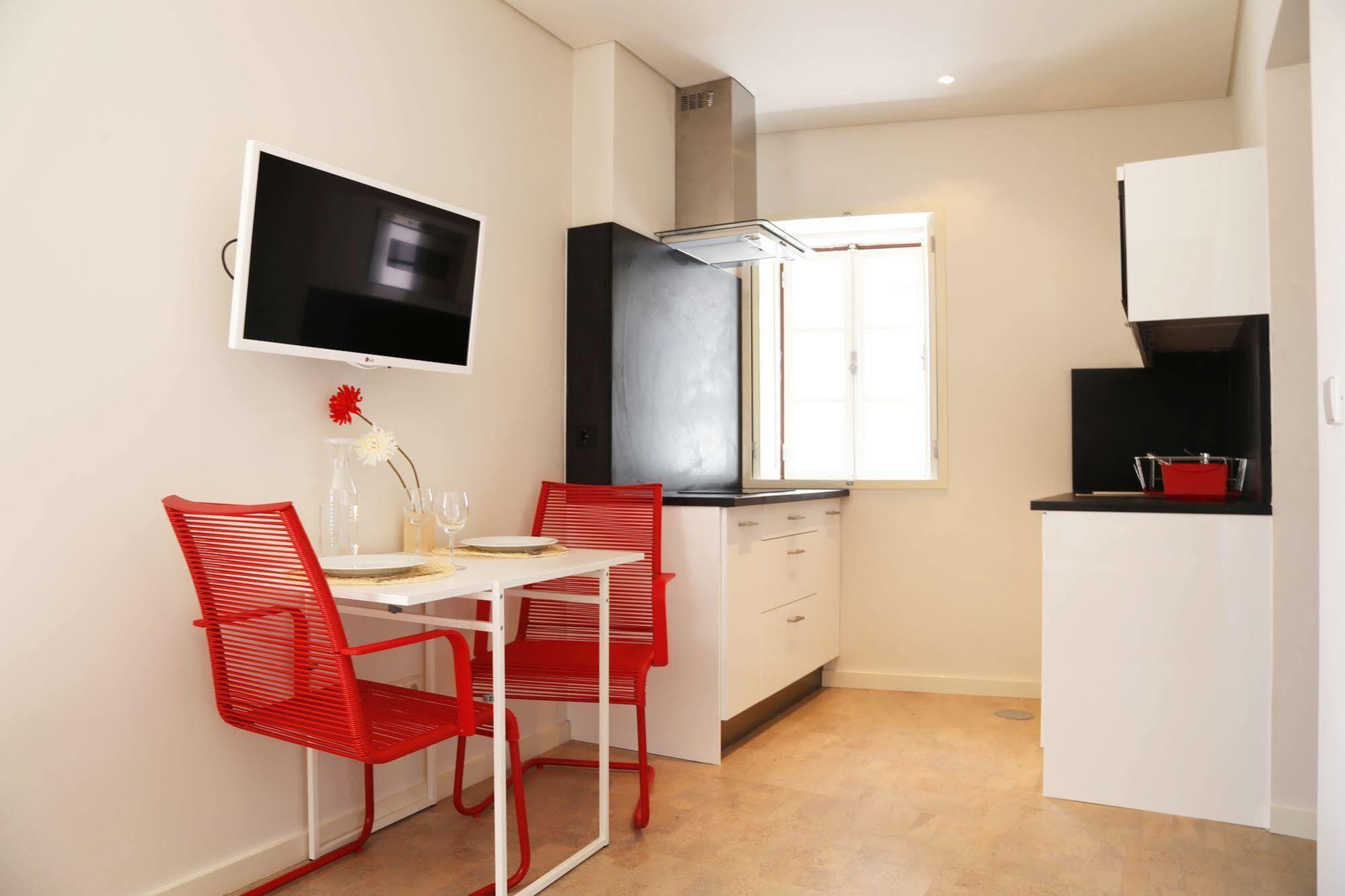 Ribeira Cinema Apartments Porto Exterior photo